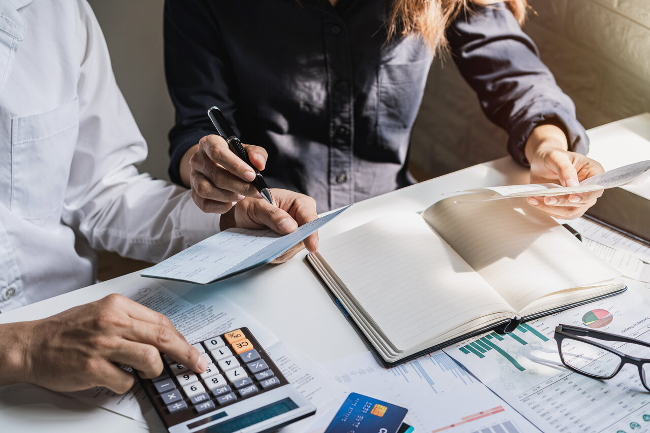 Split payment a faktoring – jak mechanizm podzielonej płatności wpływa na korzystanie z faktoringu?