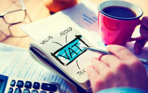 Podatek VAT - czy warto być jego płatnikiem?