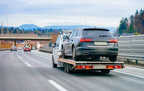 komu grozi konfiskata pojazdu i jakie są warunki dla kierowców zawodowych?